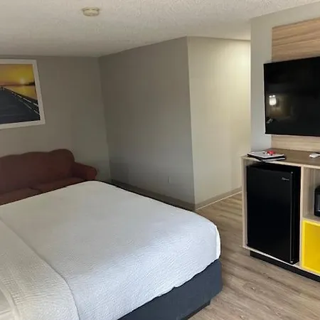 Days Inn By Wyndham Carthage Extérieur photo