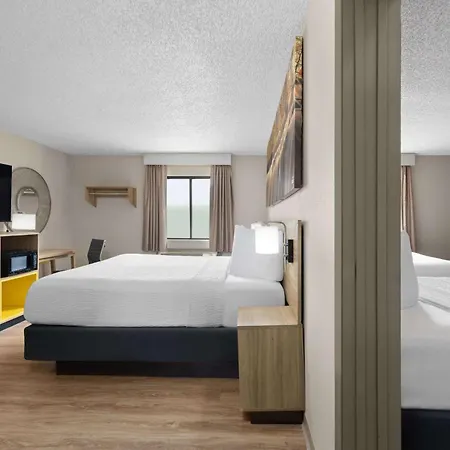 Days Inn By Wyndham Carthage Extérieur photo