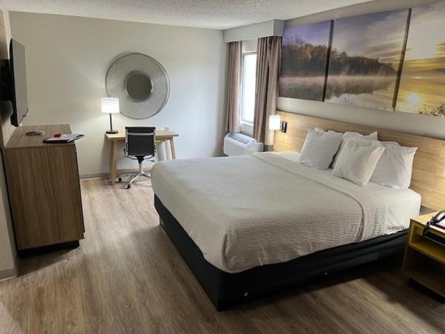 Days By Wyndham Hotel