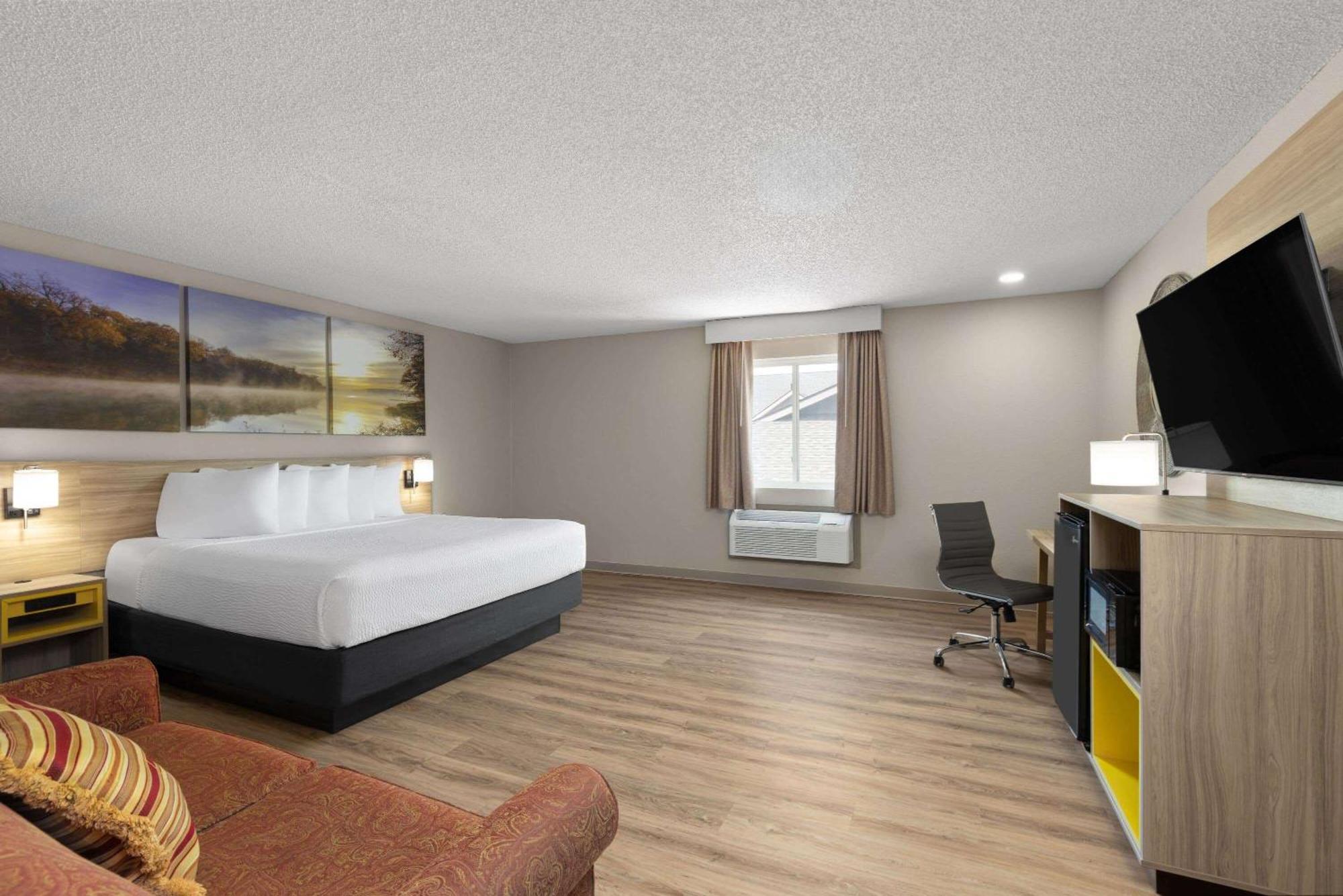 Days By Wyndham Hotel